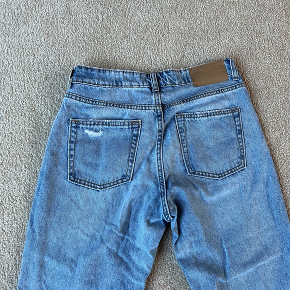 H&M Ripped Jeans - Picture 4 of 5